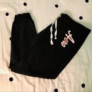 *SOLD* GUC Aeropostale cropped sweatpants
